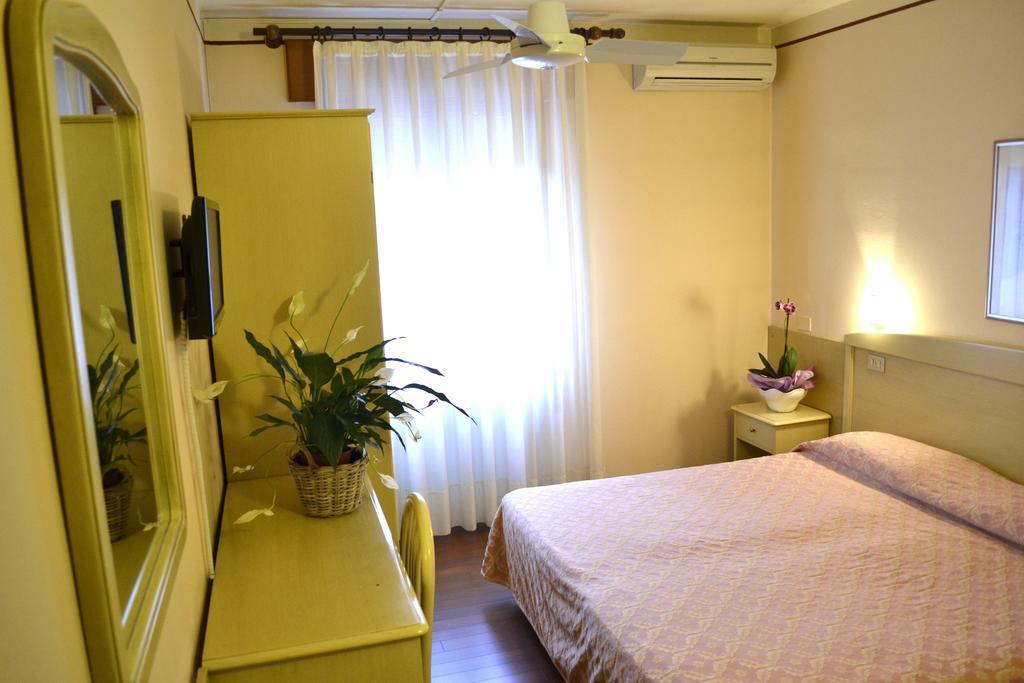 Hotel Ezzelino San Zenone エクステリア 写真